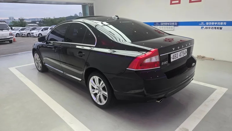 Volvo S80