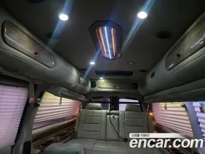 Chevrolet Express Van