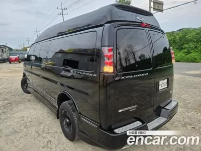 Chevrolet Express Van