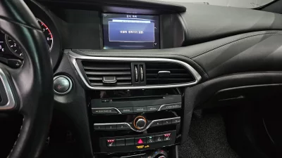 Infiniti Q30