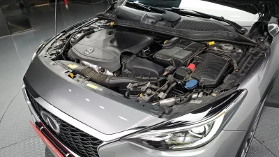 Infiniti Q30