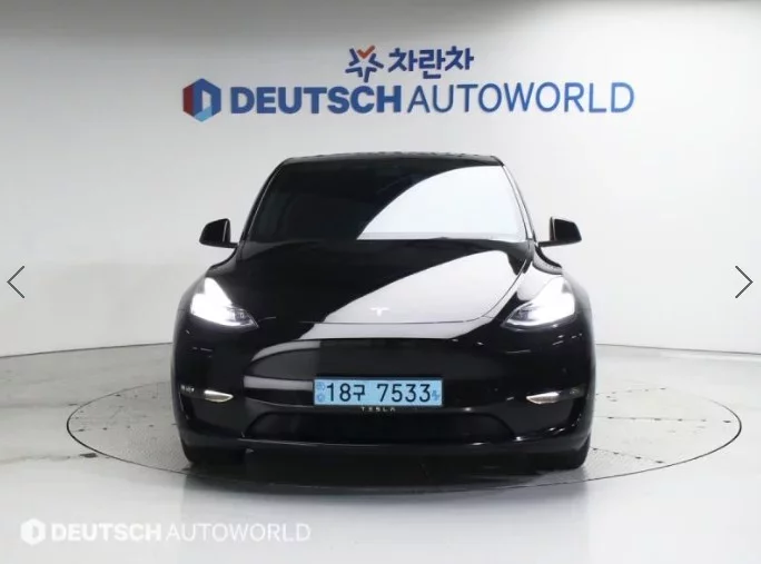 Tesla Model Y