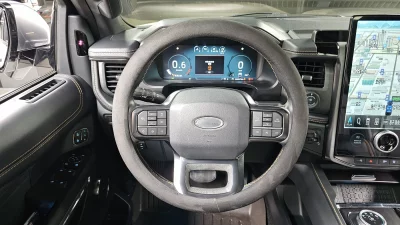 Ford EXPEDITION