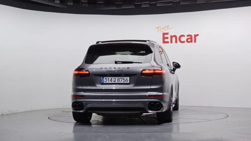 Porsche CAYENNE