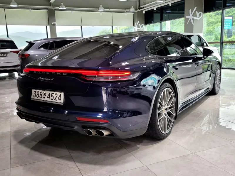Porsche PANAMERA