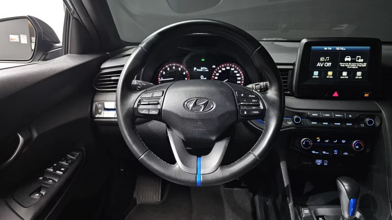 Hyundai Veloster