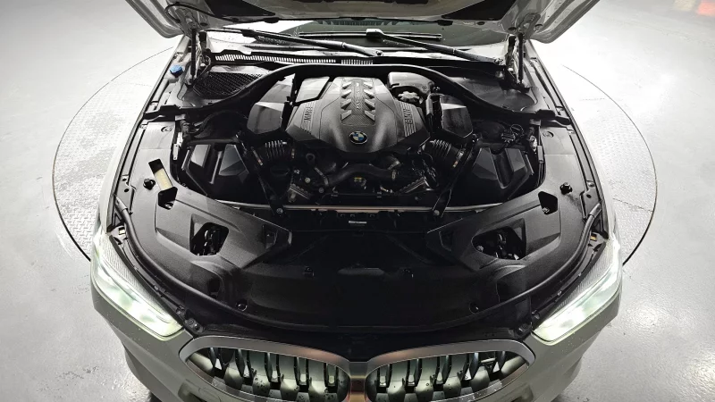 BMW 8-Series