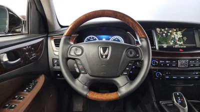 Hyundai Equus