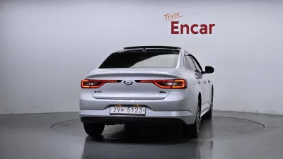 Renault Samsung SM6