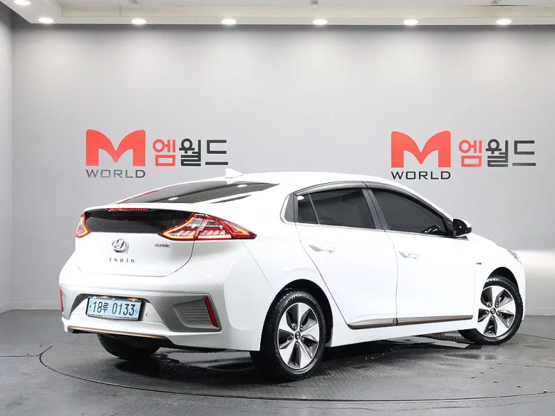 Hyundai Ioniq