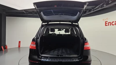 Mercedes-Benz M-class