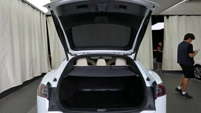 Tesla MODEL S