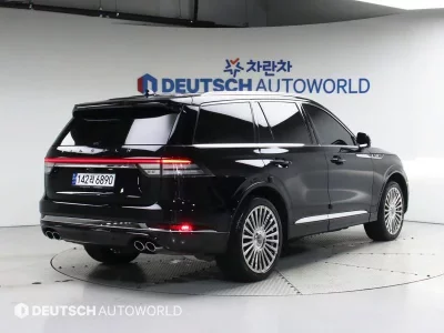 Lincoln AVIATOR