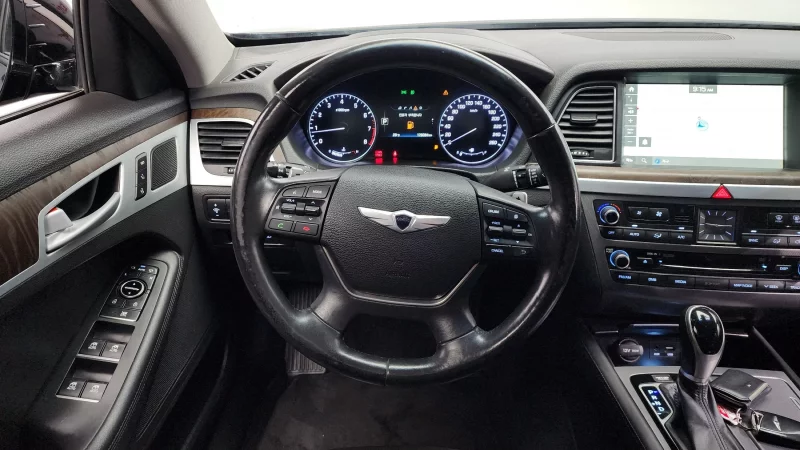 Hyundai Genesis
