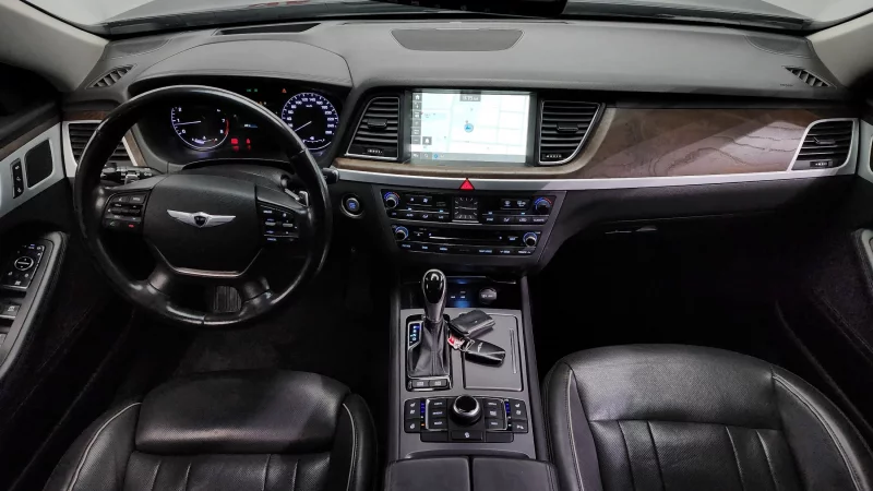 Hyundai Genesis