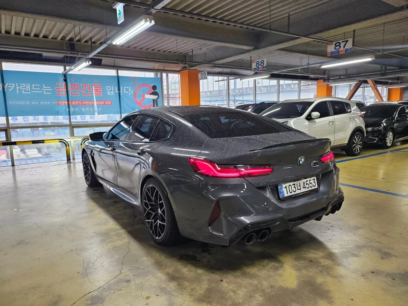 BMW M8