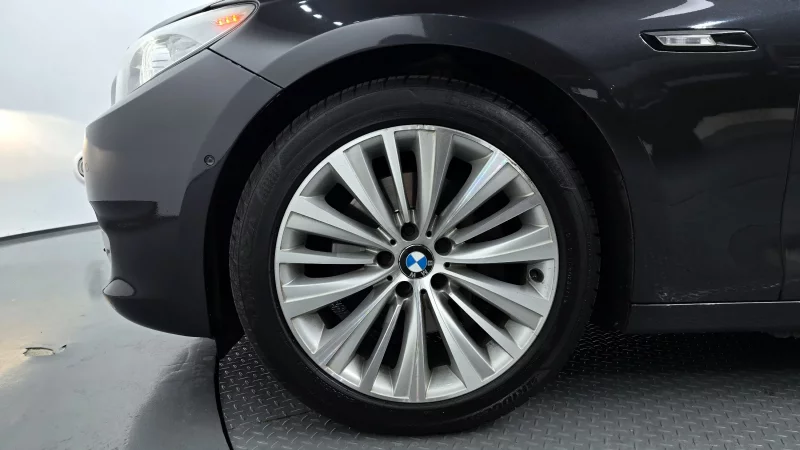 BMW 5-Series Gran Turismo