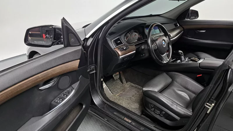 BMW 5-Series Gran Turismo