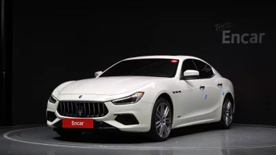 Maserati GHIBLI
