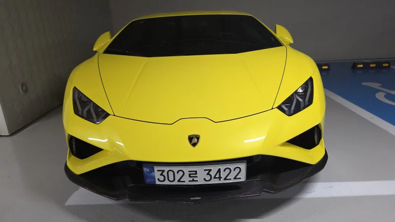 Lamborghini HURACAN