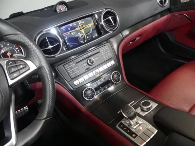 Mercedes-Benz SL-Class