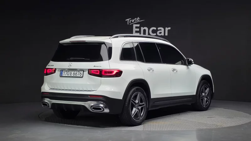 Mercedes-Benz GLB-Class