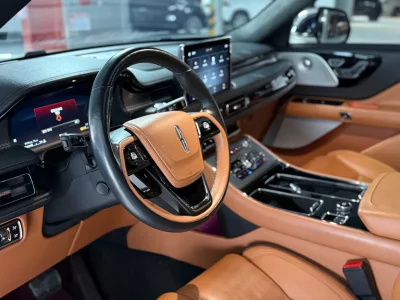 Lincoln AVIATOR
