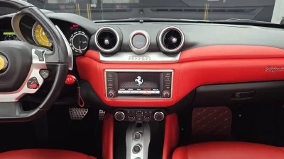 Ferrari CALIFORNIA