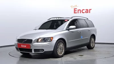 Volvo V50