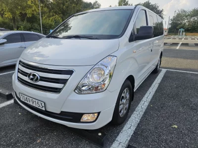 Hyundai Starex