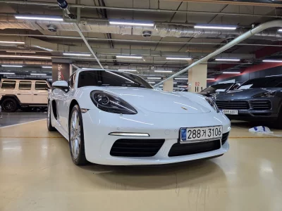 Porsche 718