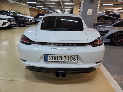 Porsche 718