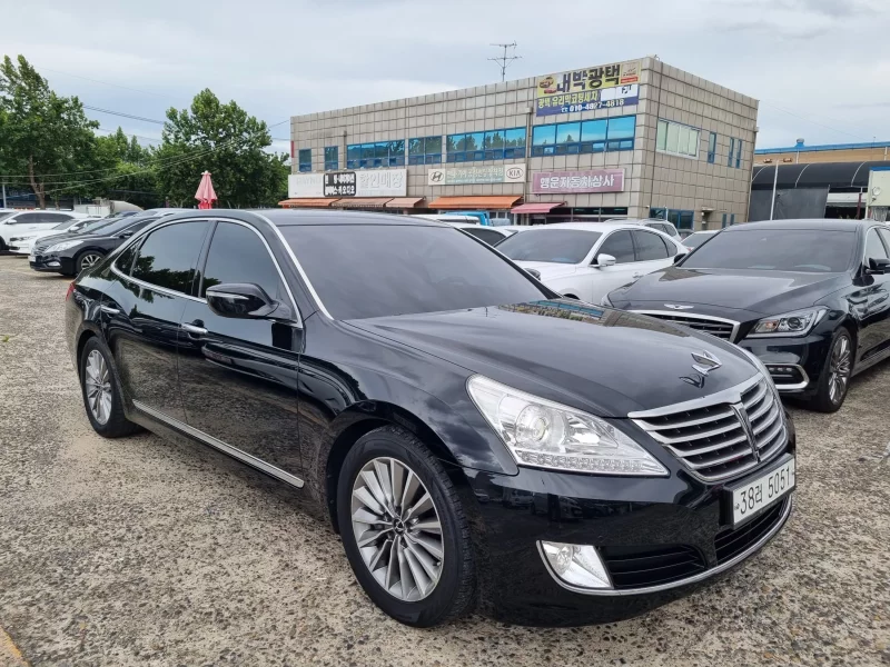 Hyundai Equus