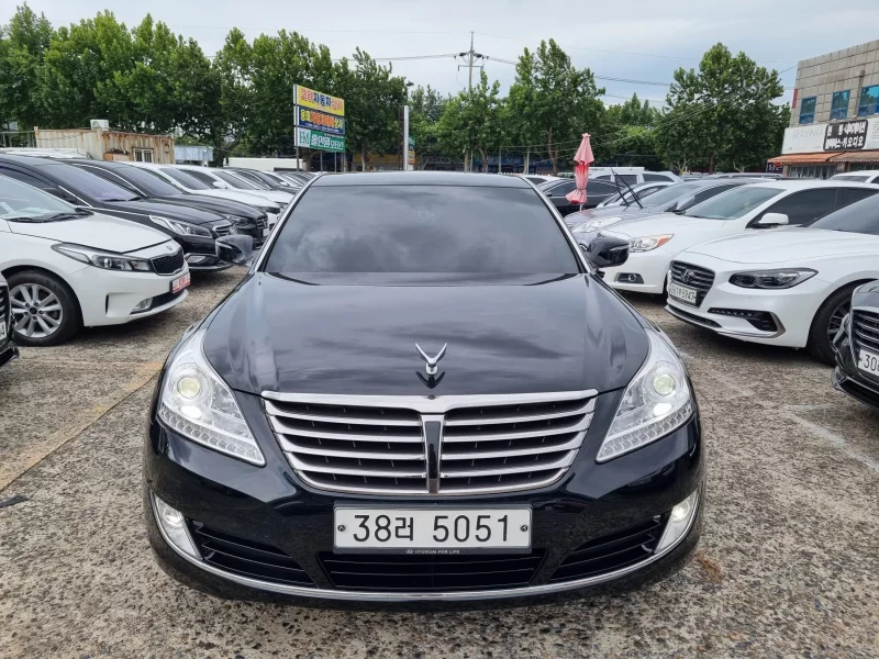 Hyundai Equus