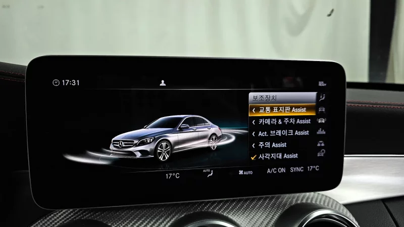 Mercedes-Benz C-Class