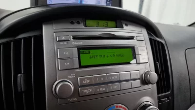 Hyundai Starex