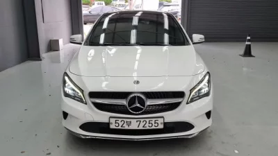 Mercedes-Benz CLA-Class