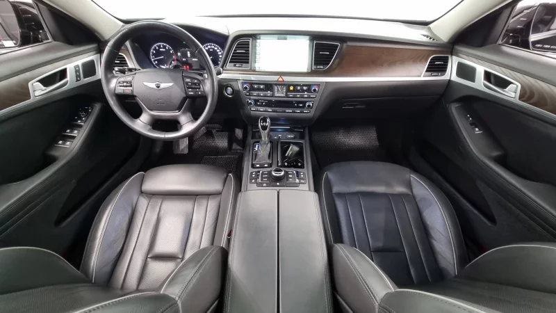 Hyundai Genesis