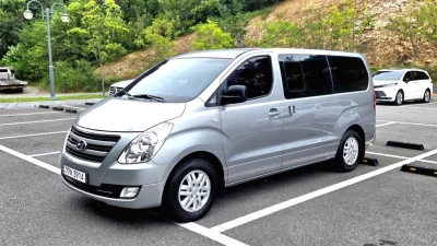Hyundai Starex