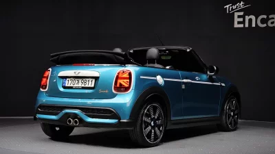 MINI Cooper Convertible