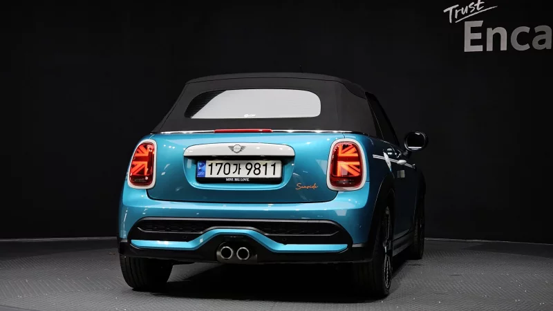 MINI Cooper Convertible