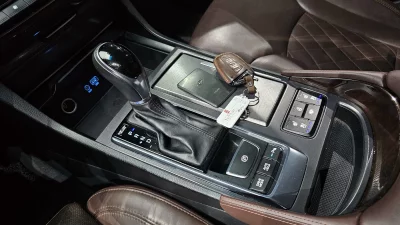 Hyundai Aslan