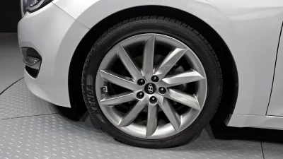 Hyundai Aslan