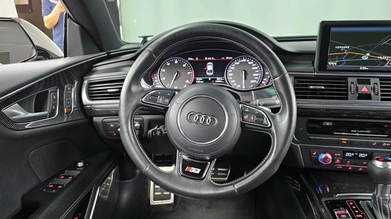 Audi S7