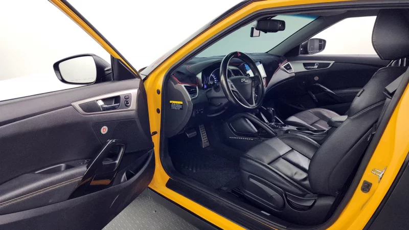 Hyundai Veloster