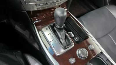 Infiniti Q70