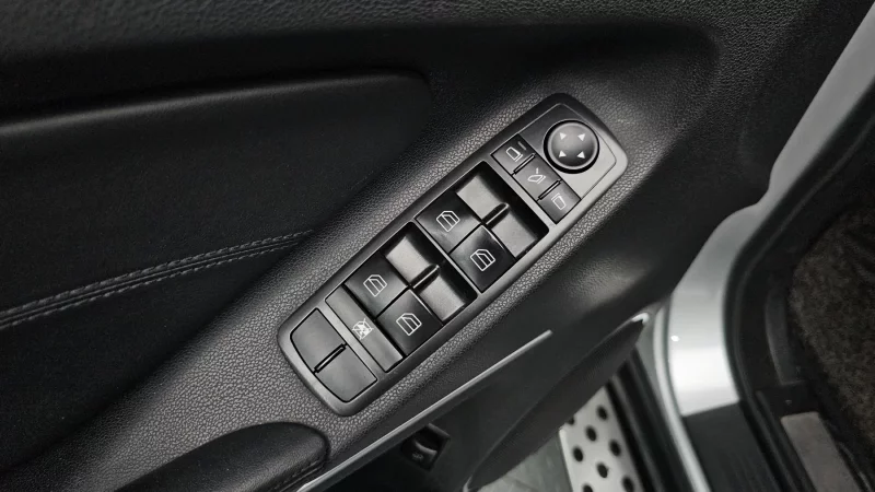 Mercedes-Benz M-class