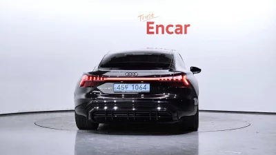 Audi E-TRON GT