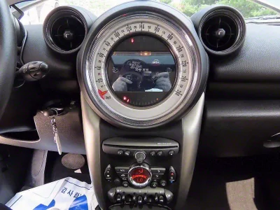 MINI Paceman
