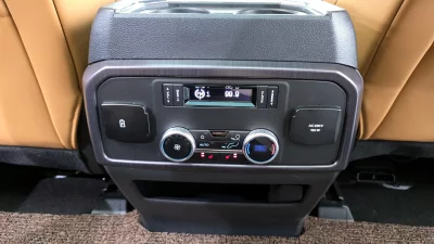 Ford EXPEDITION